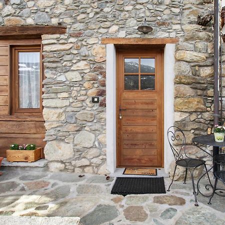 Roisan Mini House Valle D'Aosta מראה חיצוני תמונה