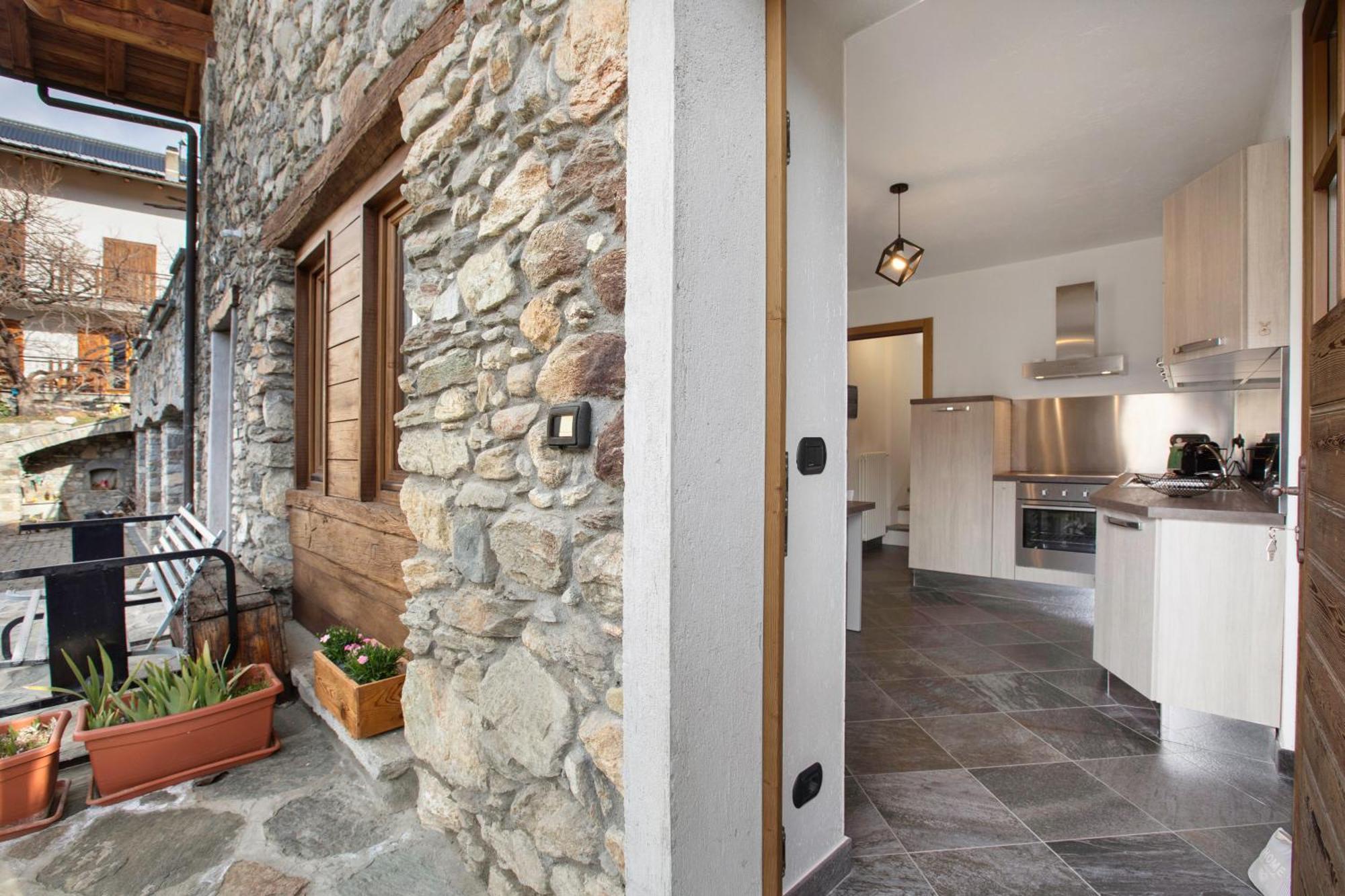 Roisan Mini House Valle D'Aosta מראה חיצוני תמונה