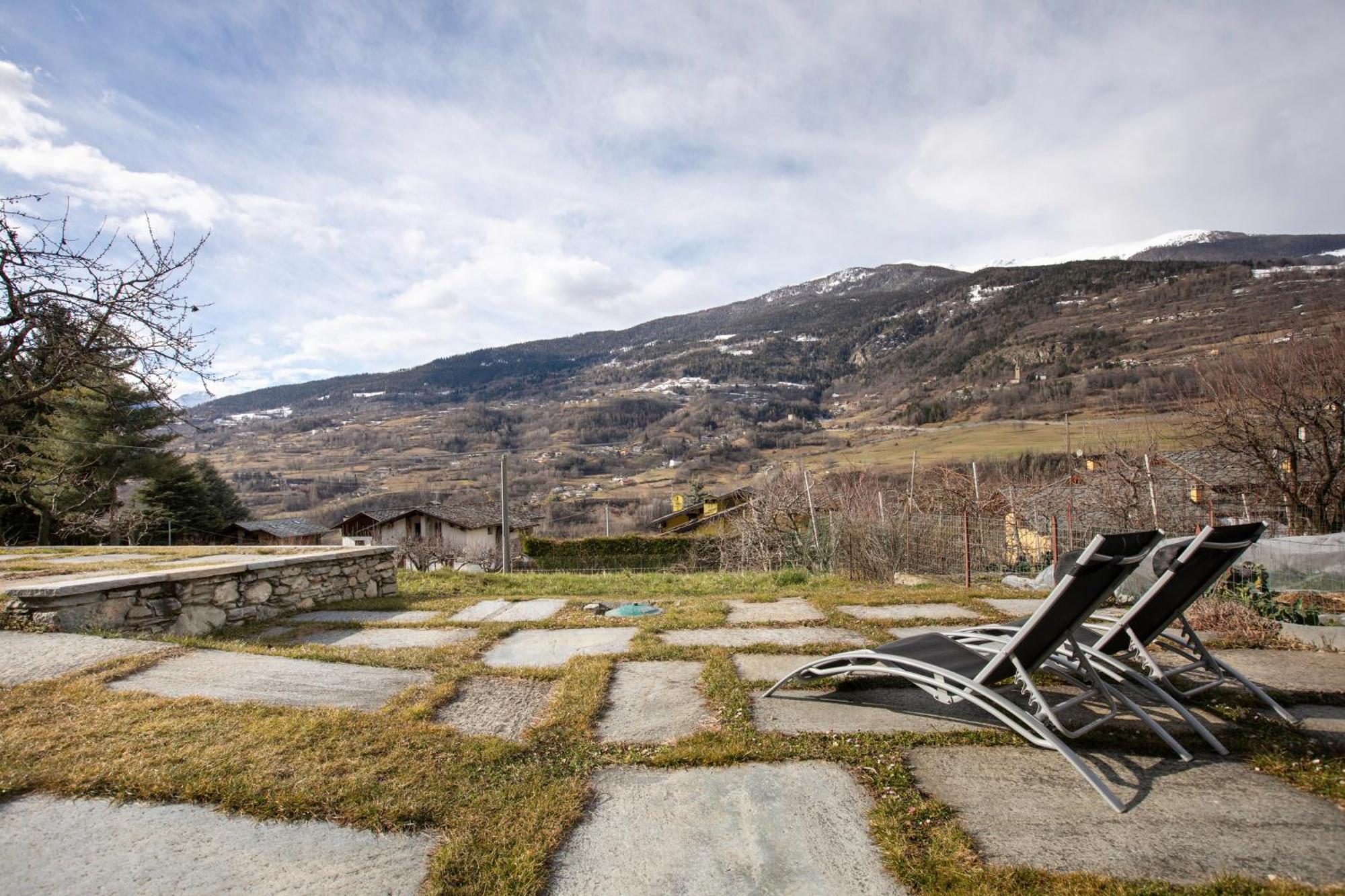 Roisan Mini House Valle D'Aosta מראה חיצוני תמונה